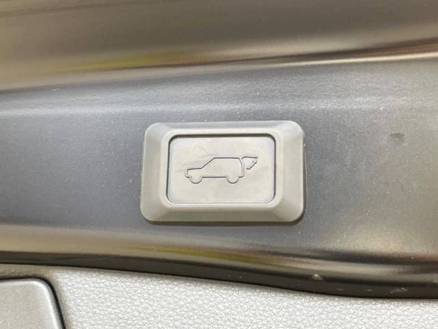 Toyota RAV4 2019-05 27959-6