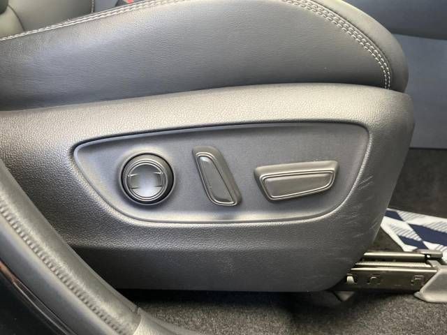 Toyota RAV4 2019-05 27959-5