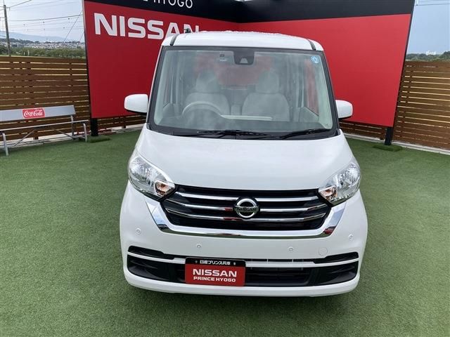 Nissan DAYZ ROOX 2018-06 14208-16