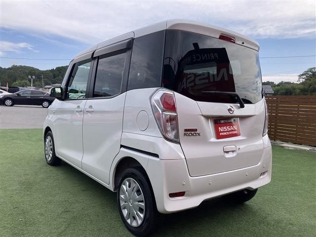 Nissan DAYZ ROOX 2018-06 14208-1