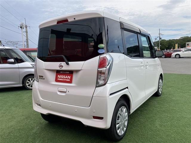 Nissan DAYZ ROOX 2018-06 14208-23
