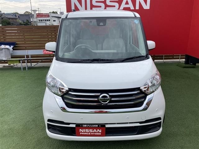 Nissan DAYZ ROOX 2018-06 14208-11