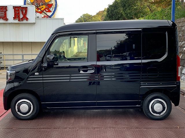 Honda N-VAN 2019-09 182859-23