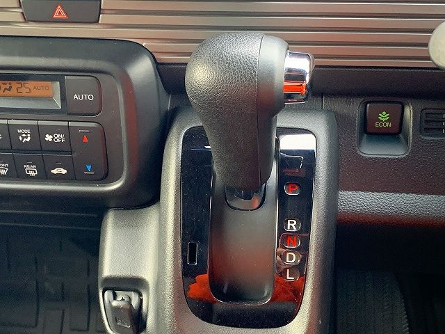 Honda N-VAN 2019-09 182859-19