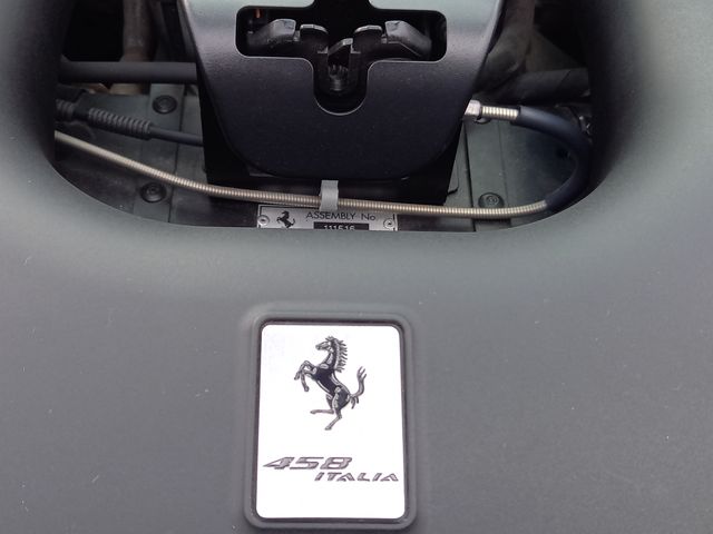 Ferrari 458 Italia 2013-06 196521-26