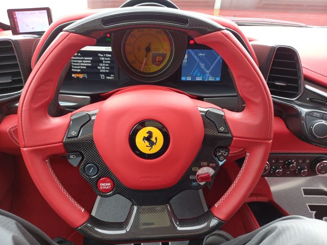 Ferrari 458 Italia 2013-06 196521-9