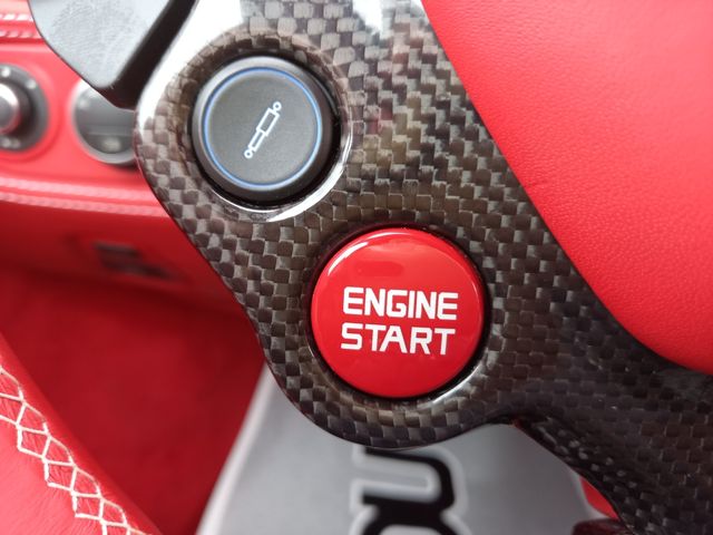 Ferrari 458 Italia 2013-06 196521-11