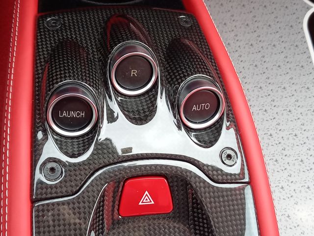 Ferrari 458 Italia 2013-06 196521-16