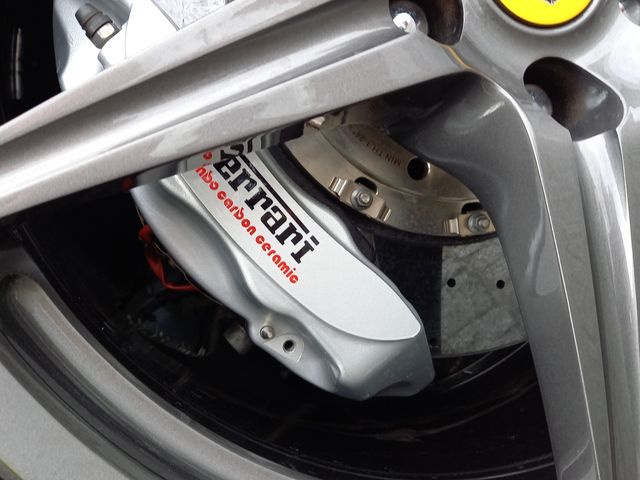 Ferrari 458 Italia 2013-06 196521-28