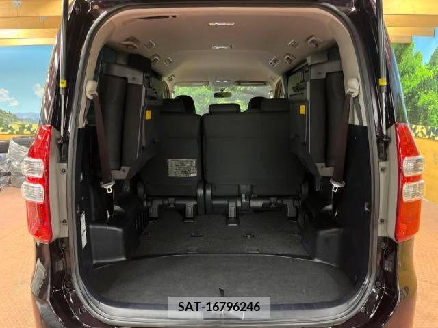 Toyota NOAH 2013-06 321374-10