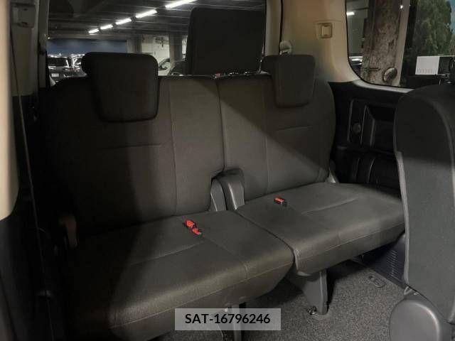 Toyota NOAH 2013-06 321374-9