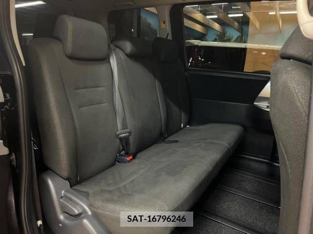 Toyota NOAH 2013-06 321374-8