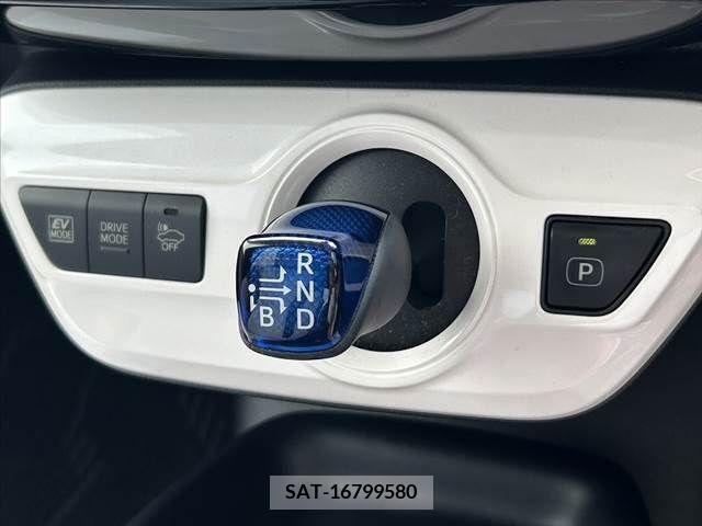 Toyota PRIUS 2016-03 282336-5