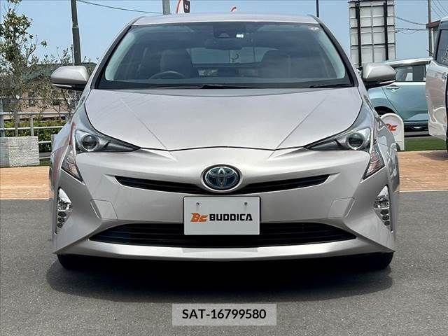 Toyota PRIUS 2016-03 282336-8