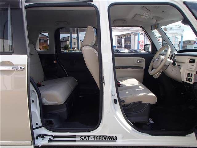 Daihatsu MOVE 2017-04 372642-4
