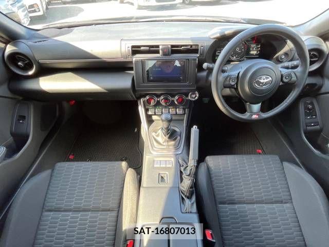 Toyota 86 2022-05 270841-1