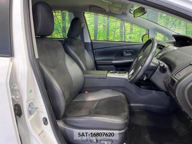 Toyota PRIUS ALPHA 2015-03 217585-8