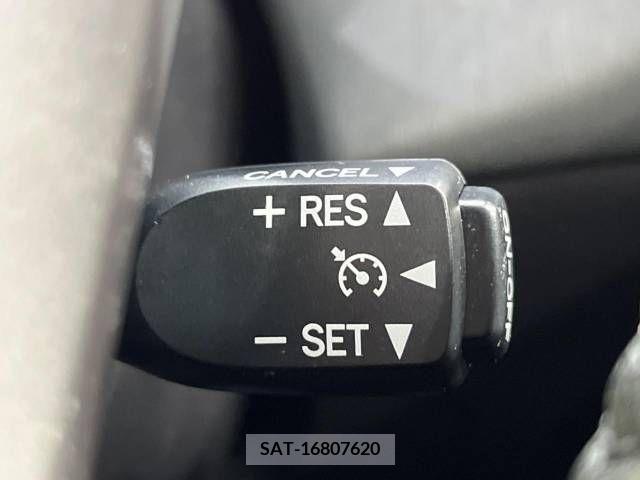 Toyota PRIUS ALPHA 2015-03 217585-4