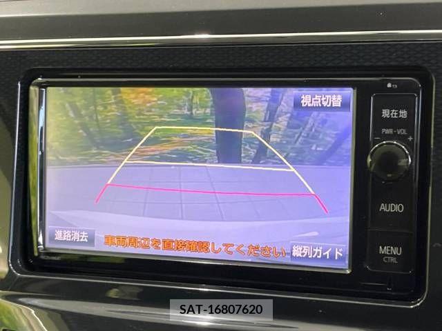 Toyota PRIUS ALPHA 2015-03 217585-3