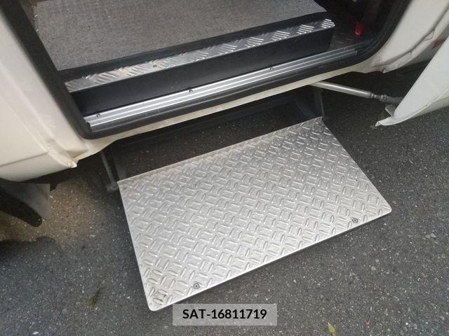 Mitsubishi ROSA 2018-07 372275-11