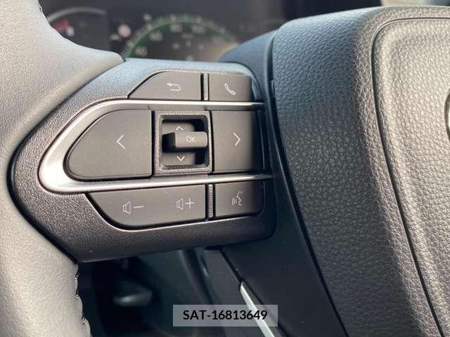 Toyota VOXY 2023-10 313592-9