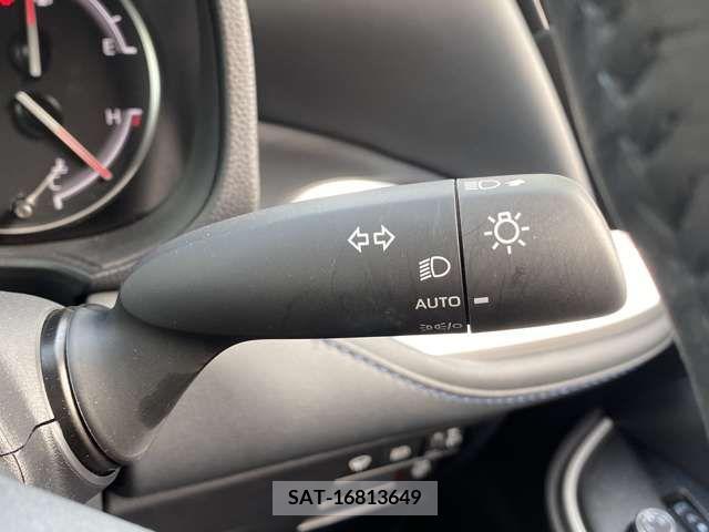 Toyota VOXY 2023-10 313592-15