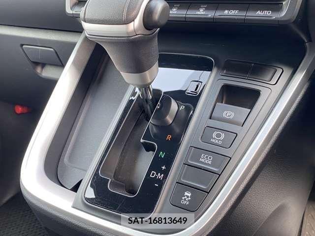 Toyota VOXY 2023-10 313592-8