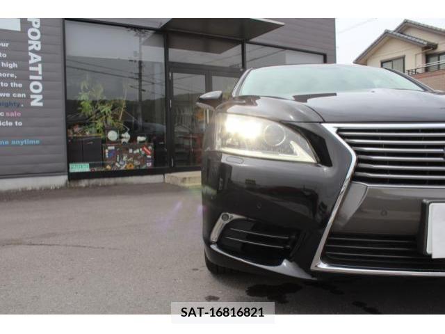 Lexus LS 2013-02 275590-7