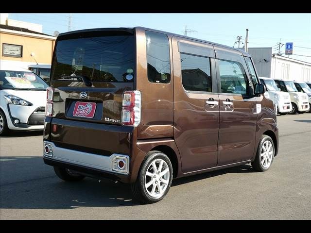 Daihatsu WAKE 2015-06 13318-16