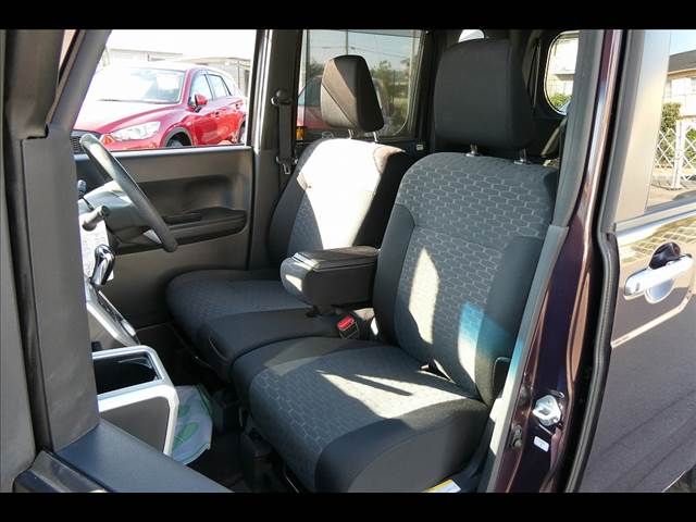 Daihatsu WAKE 2015-06 13318-9