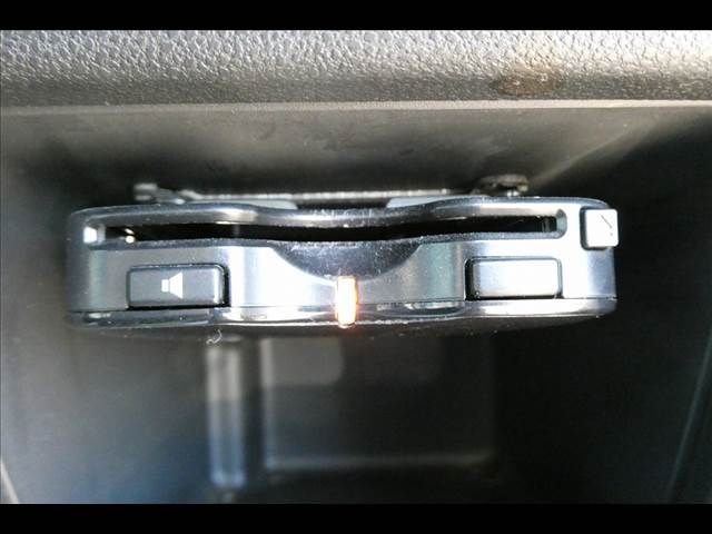 Daihatsu WAKE 2015-06 13318-5