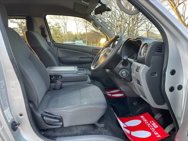 Nissan NV350 Caravan 2015-01 851-6