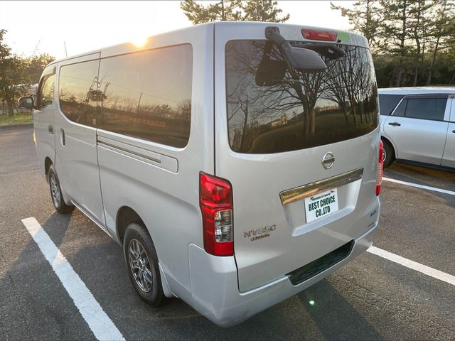 Nissan NV350 Caravan 2015-01 851-15