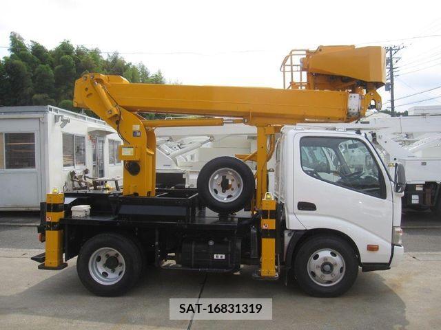 Hino DUTRO 2013-07 359472-5
