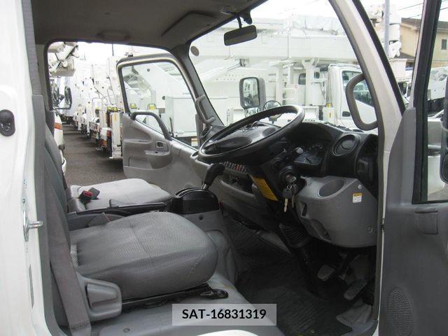 Hino DUTRO 2013-07 359472-12