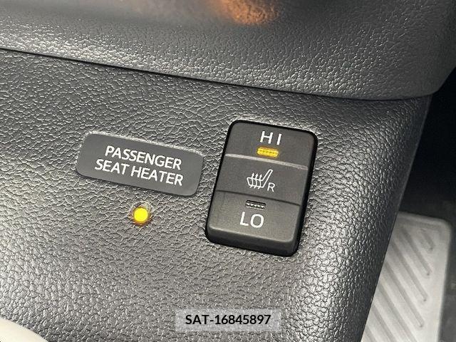 Toyota PRIUS 2017-10 366563-18