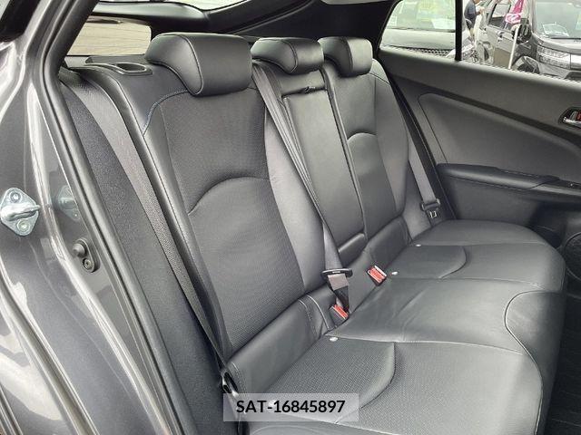 Toyota PRIUS 2017-10 366563-12