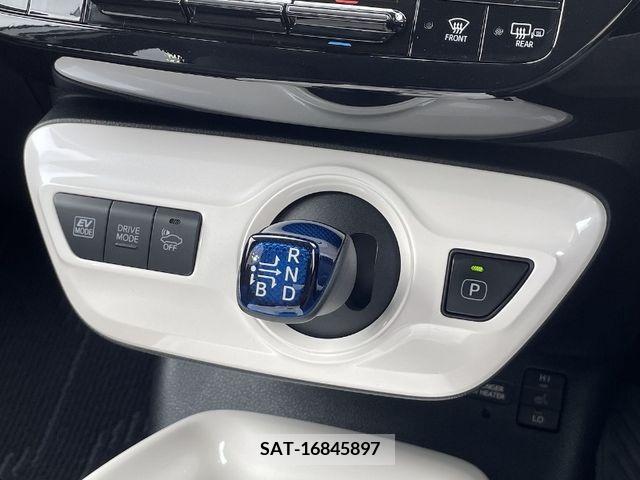 Toyota PRIUS 2017-10 366563-17