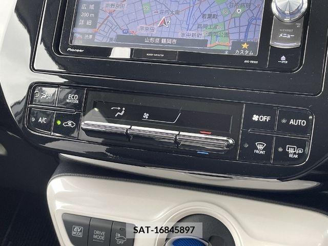 Toyota PRIUS 2017-10 366563-16