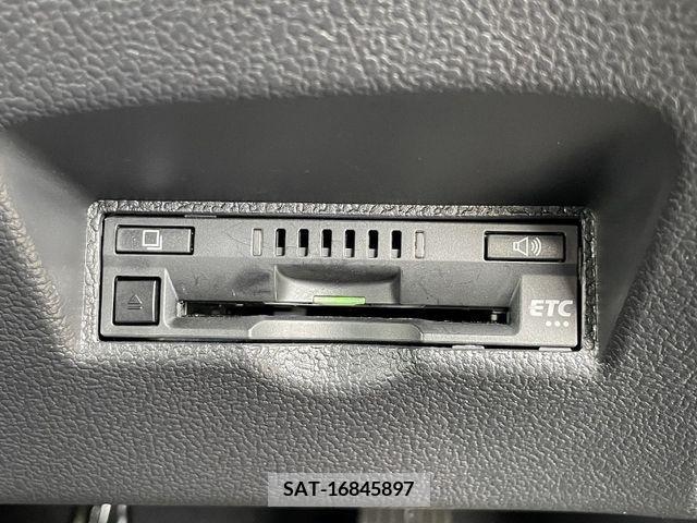 Toyota PRIUS 2017-10 366563-24
