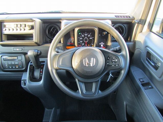 Honda N-VAN 2019-05 23379-24
