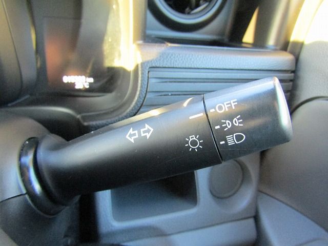 Honda N-VAN 2019-05 23379-17