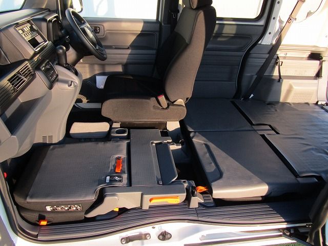 Honda N-VAN 2019-05 23379-5
