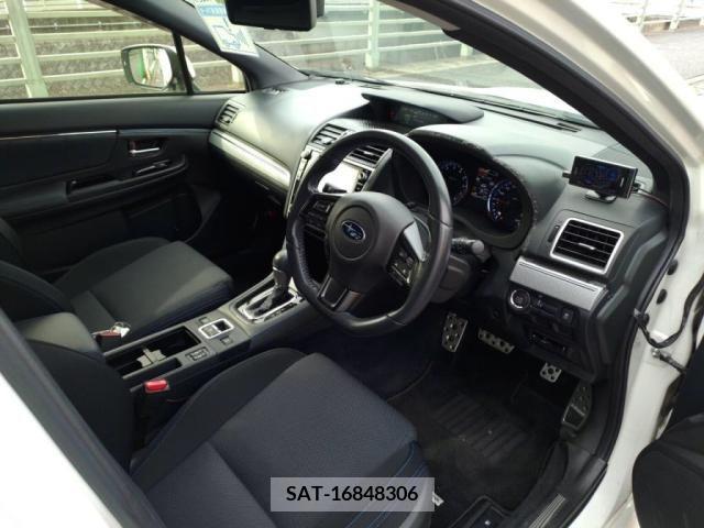Subaru LEVORG 2017-08 352551-12