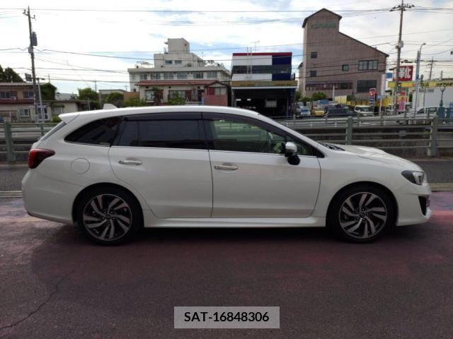 Subaru LEVORG 2017-08 352551-11
