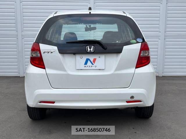 Honda FIT 2012-06 269492-15