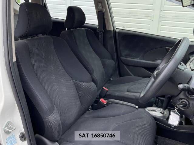 Honda FIT 2012-06 269492-11