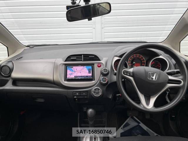 Honda FIT 2012-06 269492-1