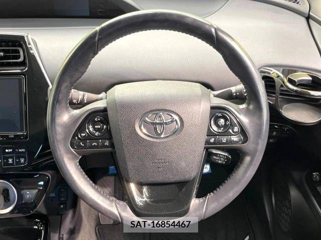 Toyota PRIUS PHV 2018-10 282571-11