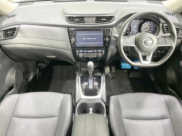 Nissan X-TRAIL 2018-08 26779-1